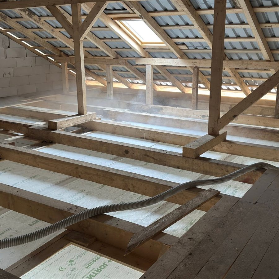 Șarpantă cu membrană și strat de celuloză insuflată, lucrare EcoPlus